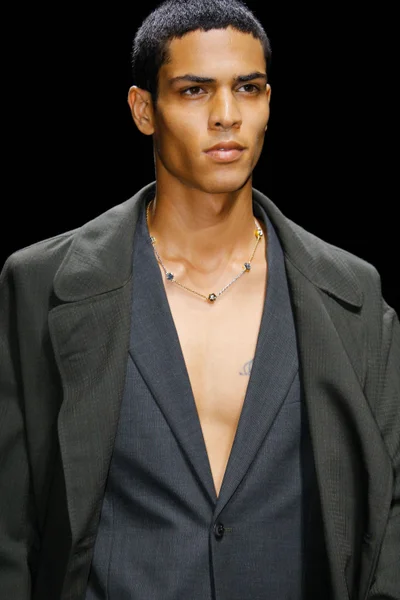 Look 2